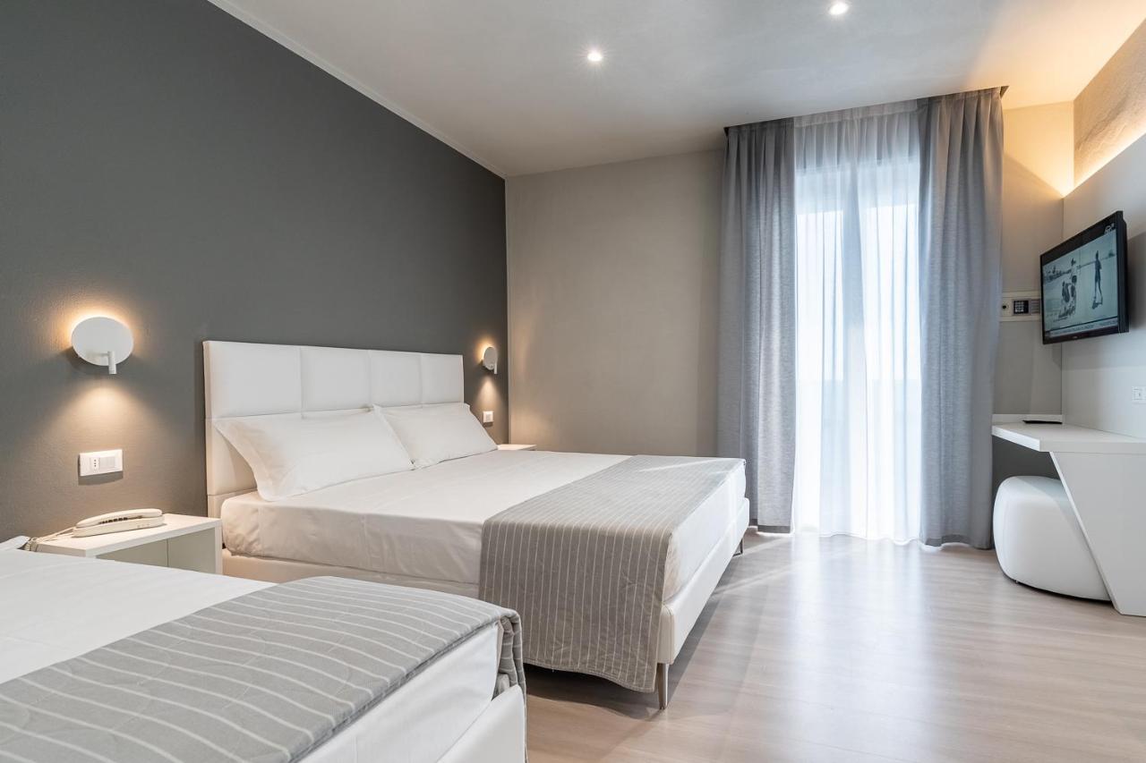 Hotel Villa Saba Белларія-Іджеа-Марина Екстер'єр фото