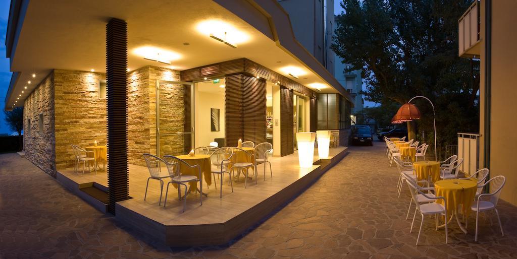 Hotel Villa Saba Белларія-Іджеа-Марина Екстер'єр фото